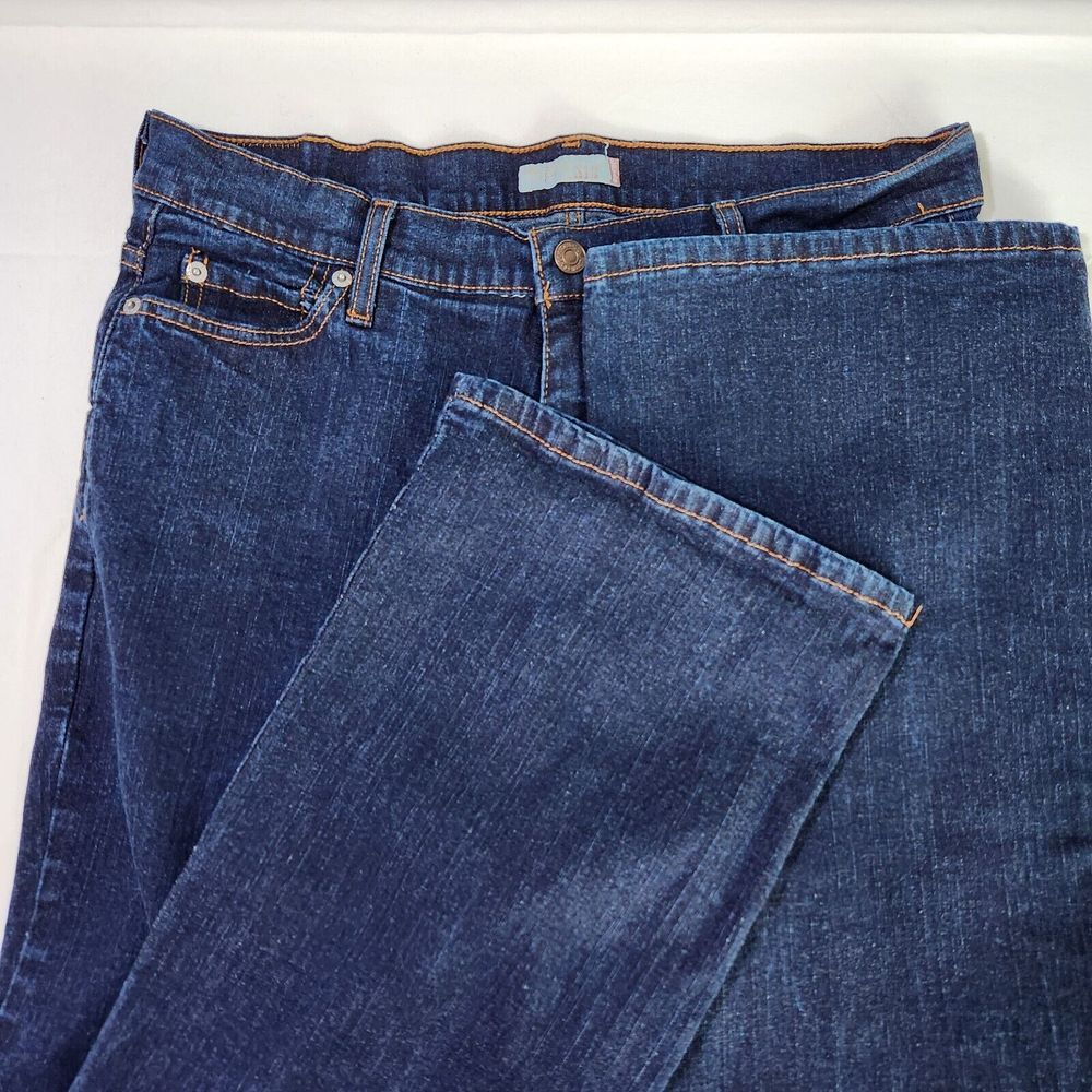 Levi's Women's 14P Perfectly Slimming Bootcut 512 Jeans Dark High Rise‎ Short